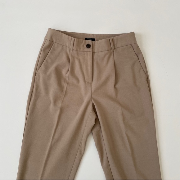 Ann Taylor High Rise Tapered Ankle Pant Trousers in Tan, Size 4 Petite - Picture 5 of 13